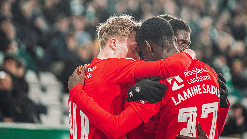 Soi k&egrave;o xi&ecirc;n đặc biệt nhất h&ocirc;m nay ng&agrave;y 7/4/2026 - Ảnh 1