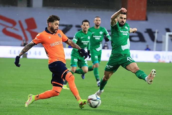 Soi kèo bóng đá Giresunspor vs Istanbul Basaksehir, 21h00 ngày 24/4