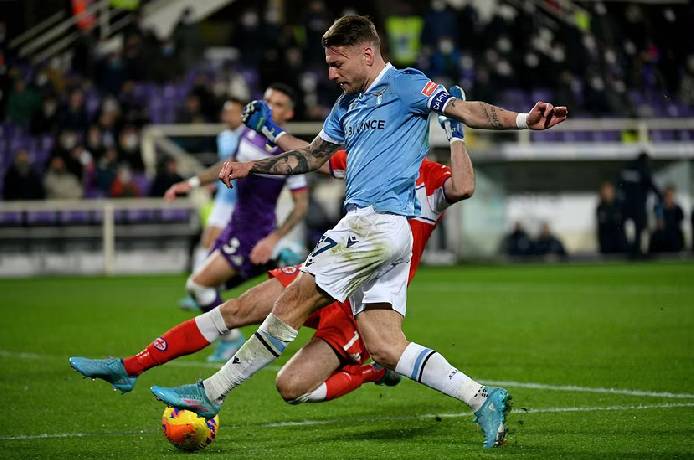 Soi kèo phạt góc Fiorentina vs Lazio, 2h45 ngày 27/2