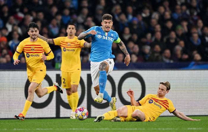 Soi kèo phạt góc Barcelona vs Napoli, 3h ngày 13/3