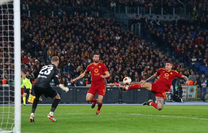 Soi kèo phạt góc Brighton vs Roma, 3h ngày 15/3