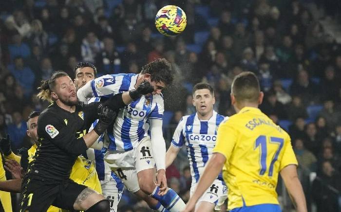 Soi kèo phạt góc Sociedad vs Cadiz, 3h ngày 16/3