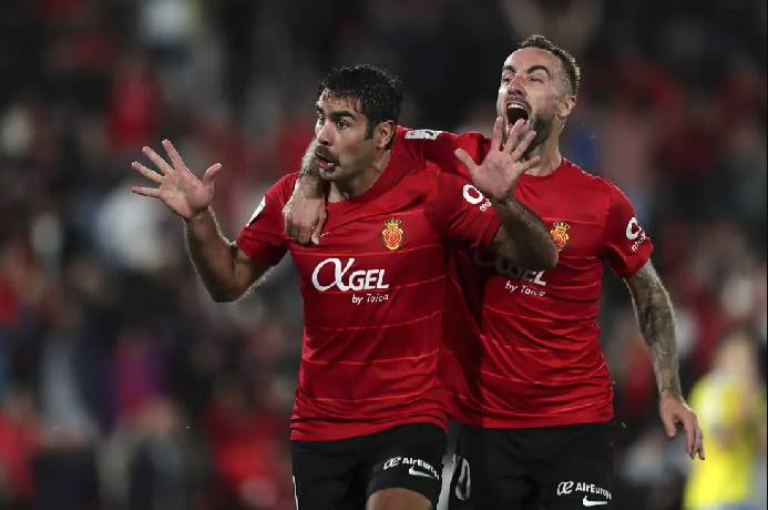Soi kèo phạt góc Mallorca vs Granada, 20h ngày 16/3