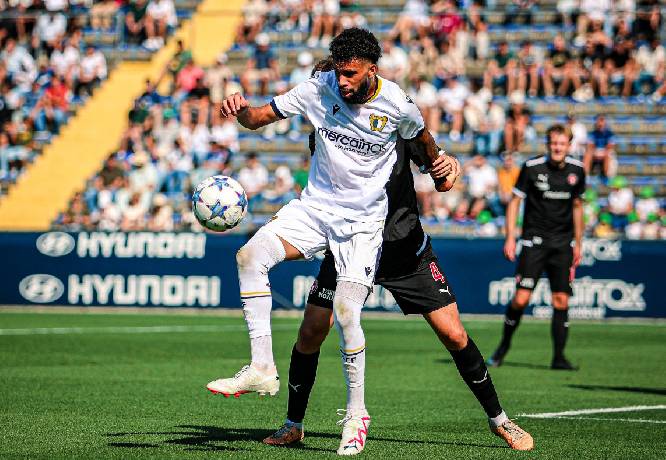Soi kèo phạt góc Famalicão vs Casa Pia, 0h45 ngày 18/5