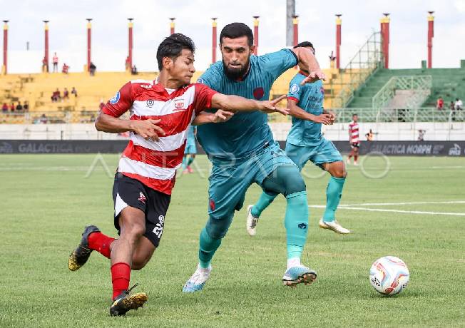 Nhận định bóng đá Madura United vs Persita Tangerang, 15h30 ngày 24/8