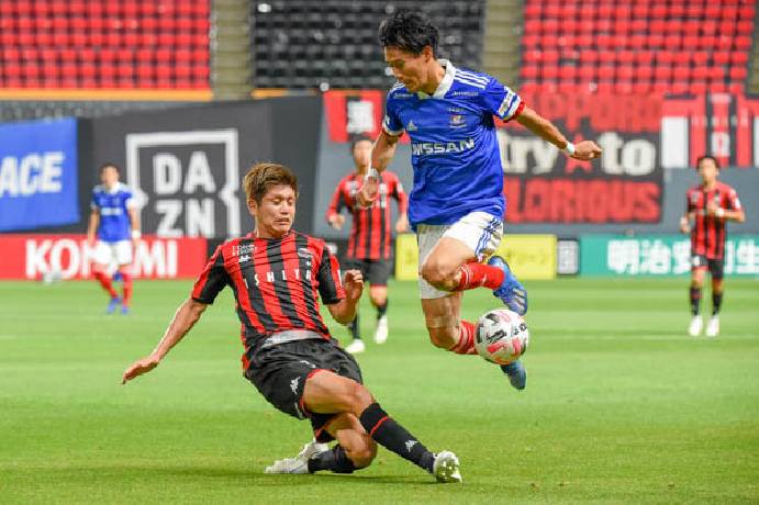 Soi kèo phạt góc Consadole Sapporo vs Yokohama Marinos, 12h ngày 8/9