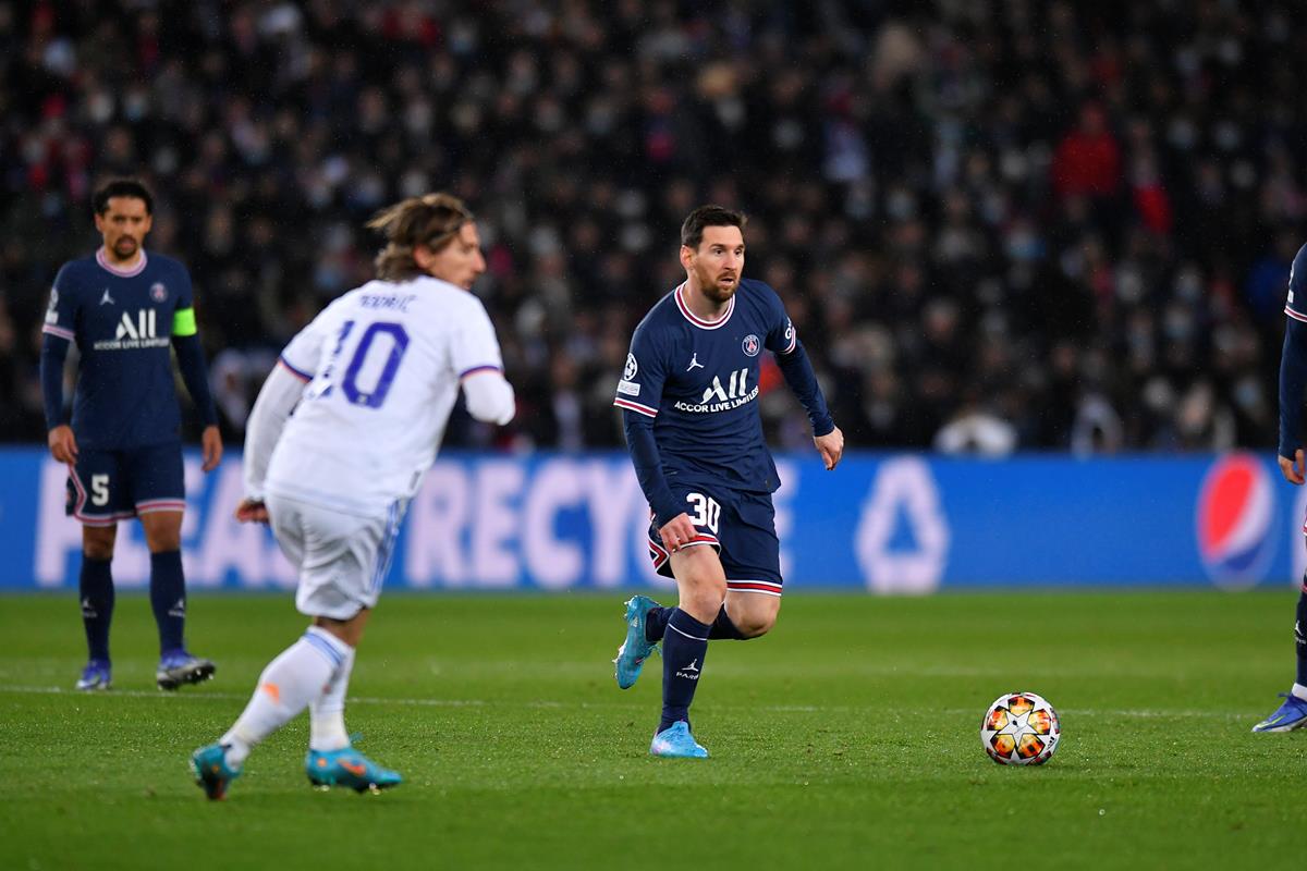 Bản tin tối 18/2: Van de Beek được khen lên mây; Messi tự tin giúp PSG vô địch Champions League - Ảnh 1
