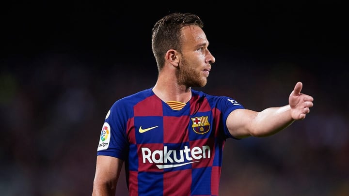 Top 5 lần bán cầu thủ đắt giá nhất trong lịch sử Barca: Số 3 mãi là sự sỉ nhục - Ảnh 4