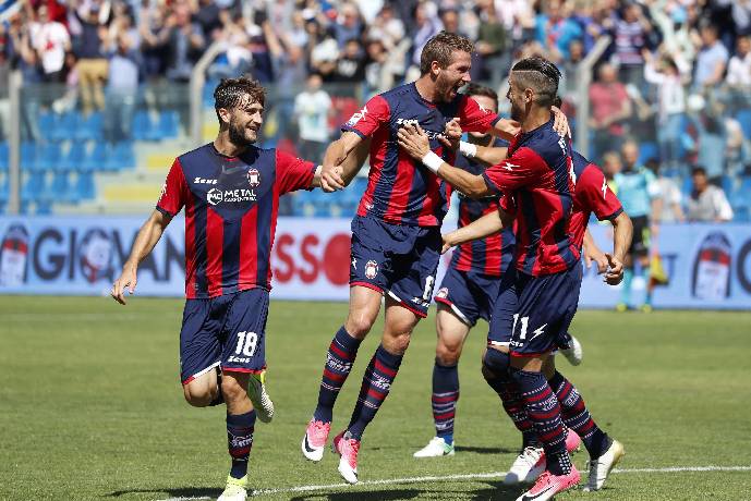 Soi kèo, nhận định Crotone vs Cosenza, 00h30 ngày 24/2/2022