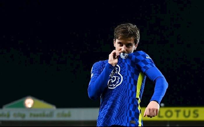 Ghi bàn cho Chelsea, Mason Mount lên tiếng về những án phạt của CLB