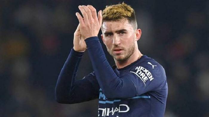 Laporte mỉa mai chuỗi 5 mùa giải trắng tay liên tiếp của M.U