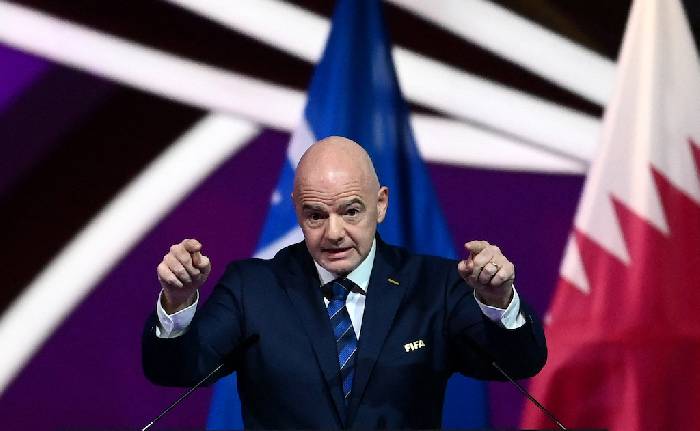 Platini đệ đơn tố cáo khiếu nại hình sự Chủ tịch đương nhiệm FIFA